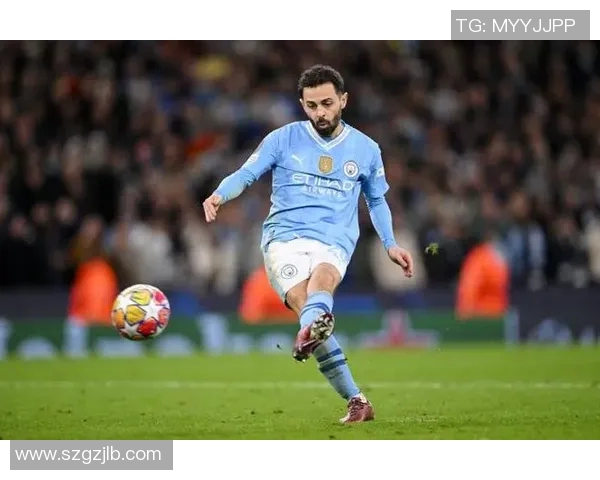 皇马主场空场迎战华沙军团球迷缺席的焦灼对决